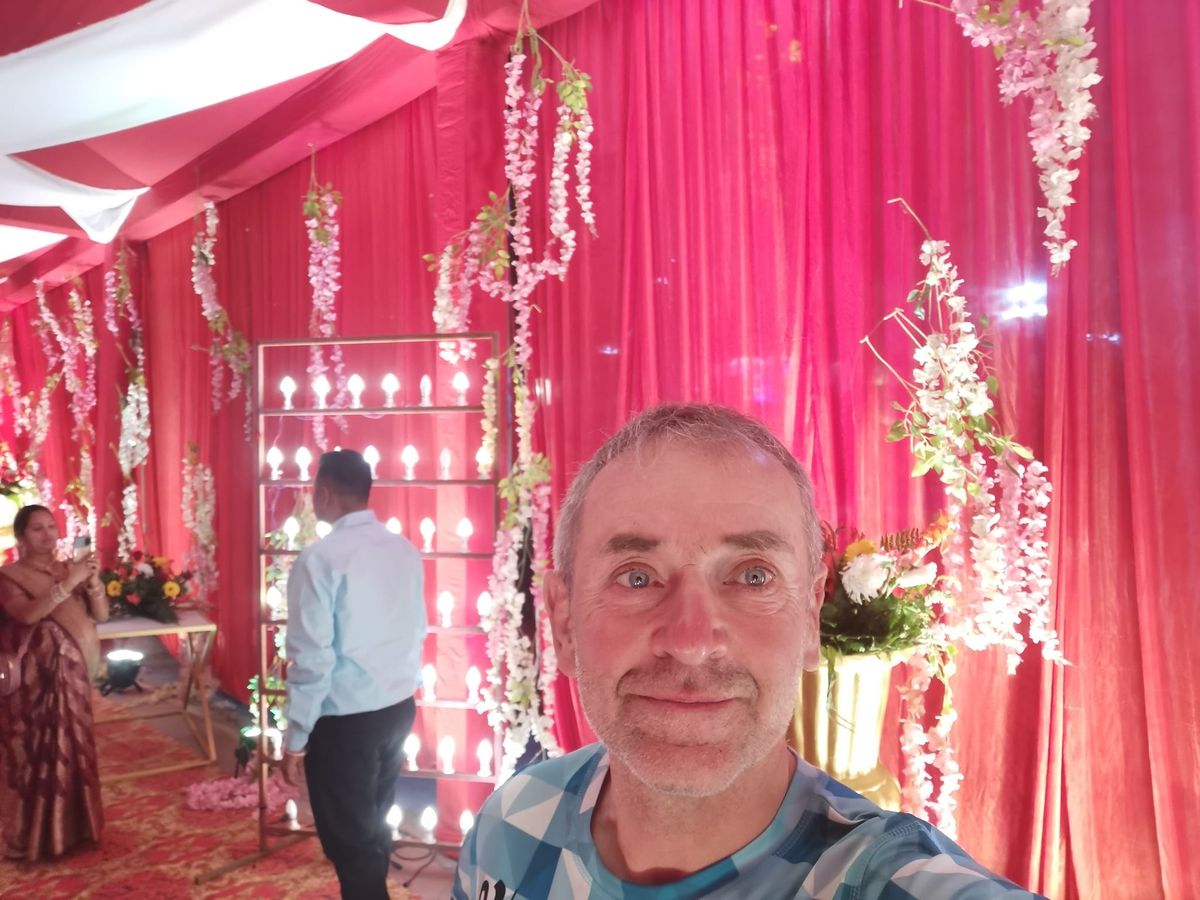 Szőnyi Ferenc egy esküvőre is beugrott Indiában