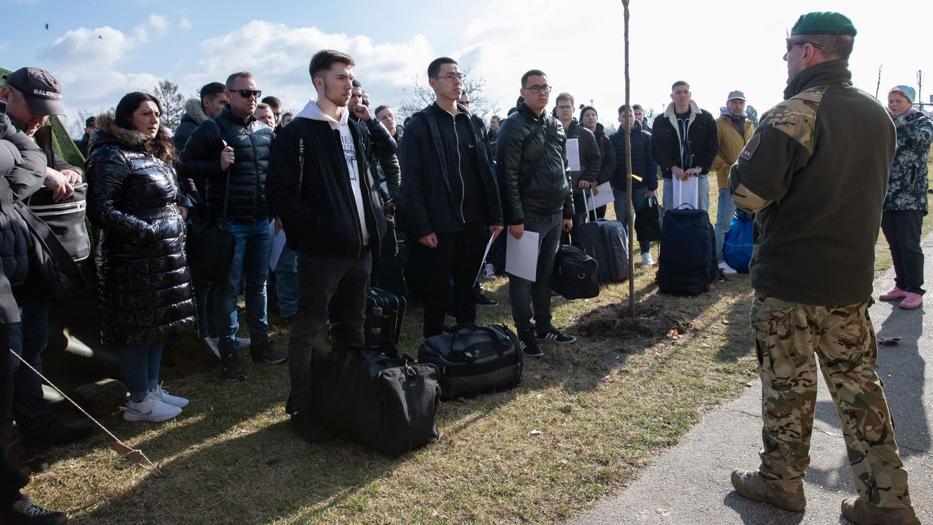 Több mint 500 újonc érkezett a tatai dandárhoz +videó, fotók