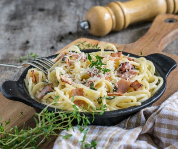 Tojásmentes carbonara spagetti: villámgyors recepet