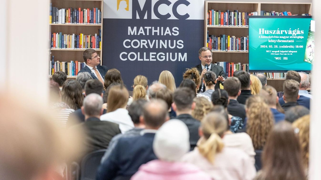 Orbán Balázs: Magyarország kulcsállam lehet kelet és nyugat között