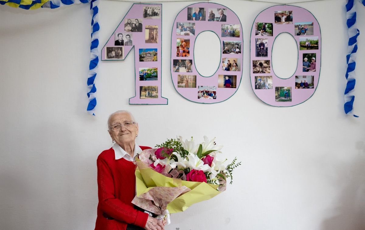 A 100 éves Marczis Lászlónénak két lánya, négy unokája és két dédunokája van.