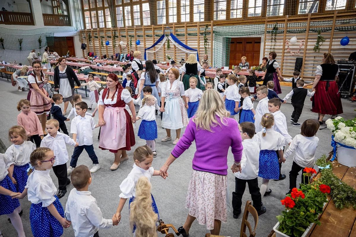 Bajon gyűltek össze a környék a német nemzetiségi óvodák képviselői. A hagyományos találkozó célja a közös hagyományőrzés és értékteremtés volt. 