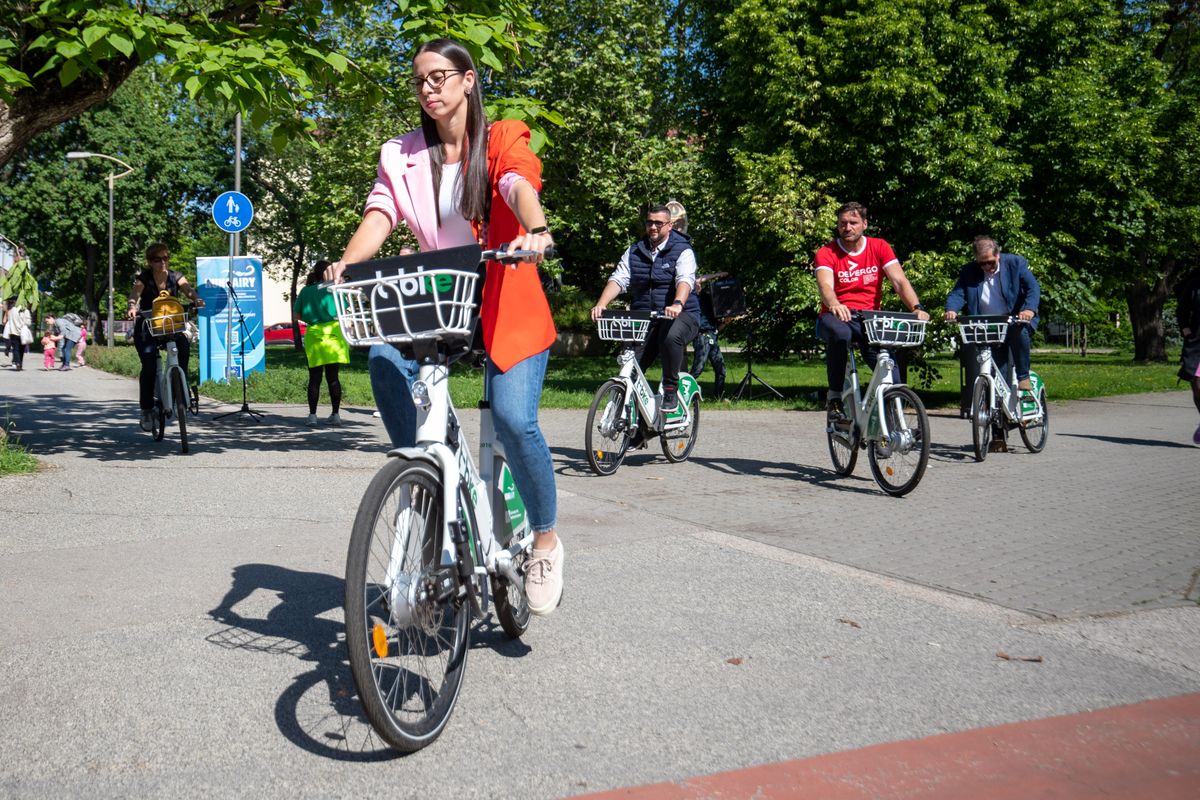 T-bike átadó Tatabányán