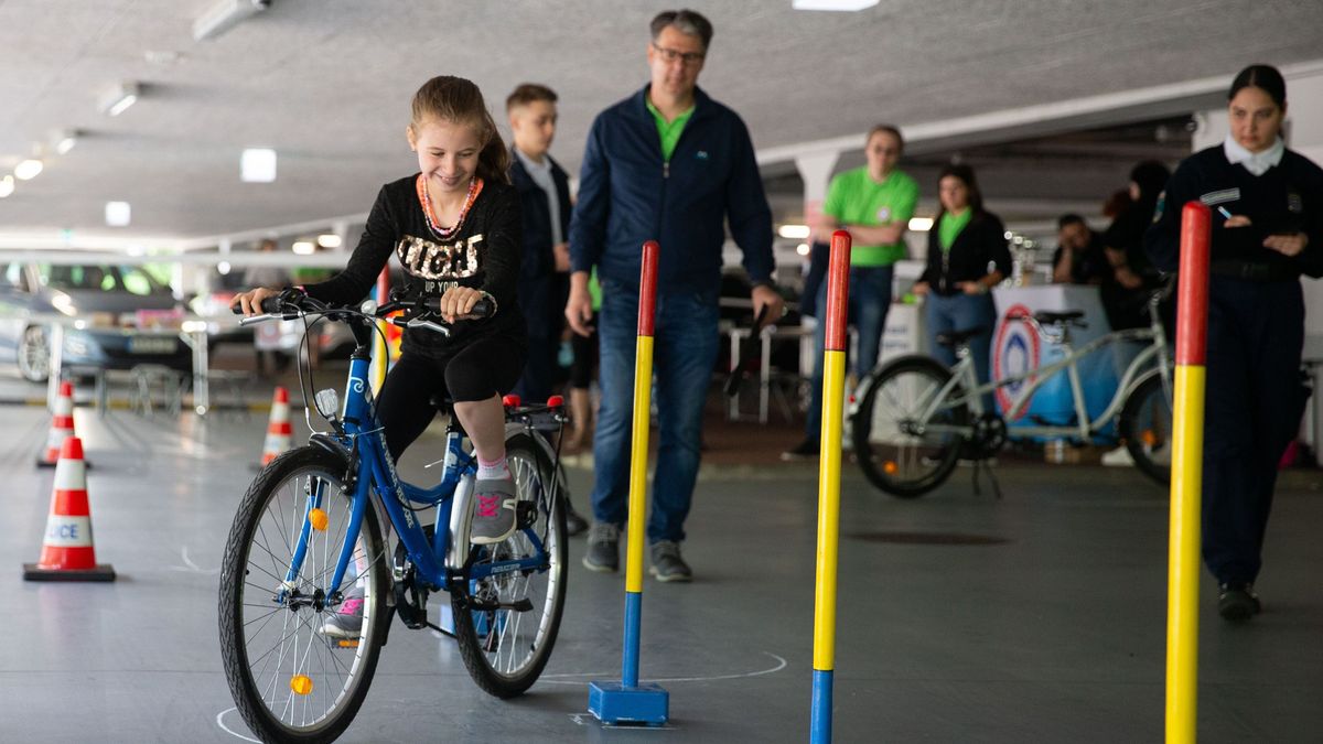 Június 8-án 9-14 óra között „Közlekedik a család” vetélkedőt rendeznek a tatabányai INTERSPAR parkolójában. A közlekedésbiztonsági verseny fődíja egy Škoda Scala személygépkocsi.