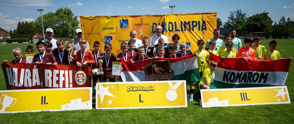 Nagy eredményt ért el a komáromi általános iskola. A legkisebb labdarúgók Diákolimpia döntőjén az előkelő harmadik helyet szerezték meg a fiatal focisták.