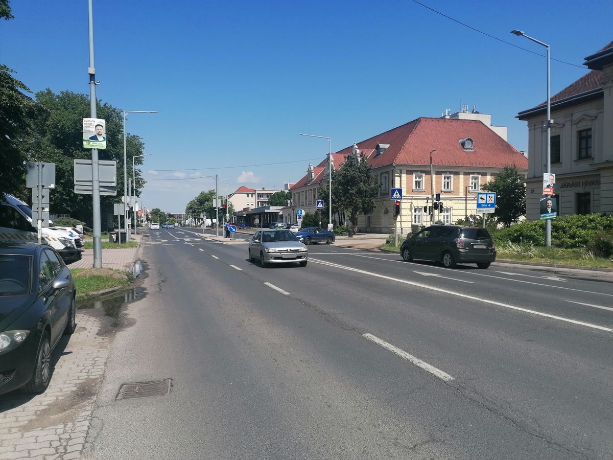 A súlyos mentőbalesetkor több milliós kár keletkezett a jelzőlámpákban még márciusban. A jelzőlámpák majdnem két hónapig nem működtek. 