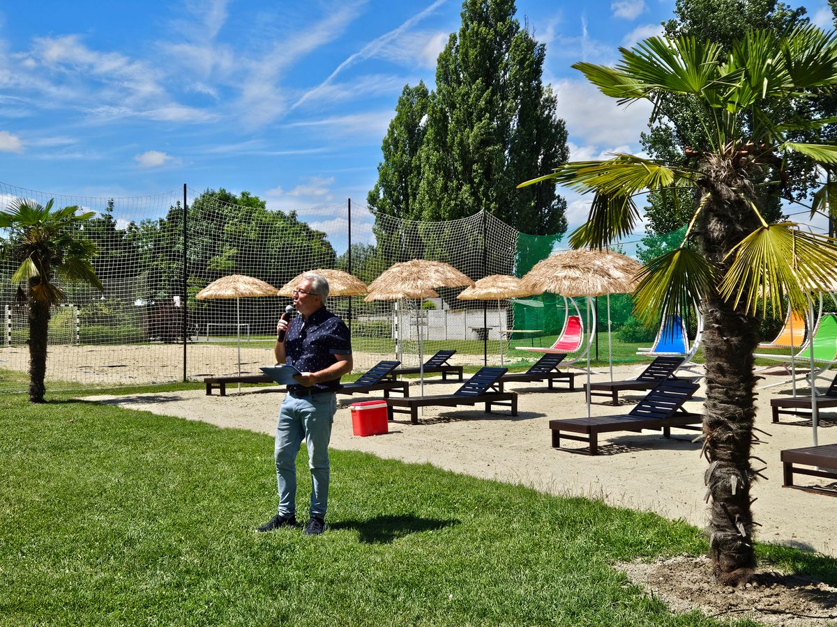 A Brigetio Beach tengerparti hangulatot kínál