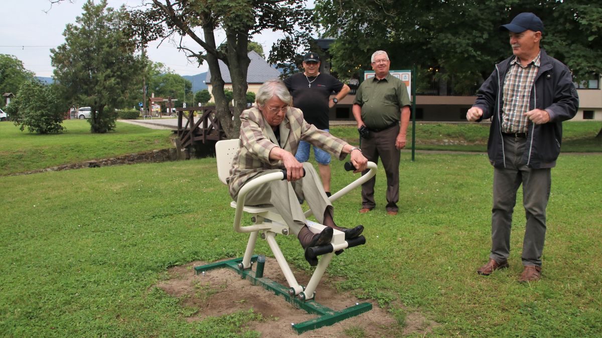 Az egészség fontos, már pár percnyi mozgással is sokat tehetünk érte. A most átadott fitneszpark a fiatalok és az idősek körében is népszerűvé válhat.