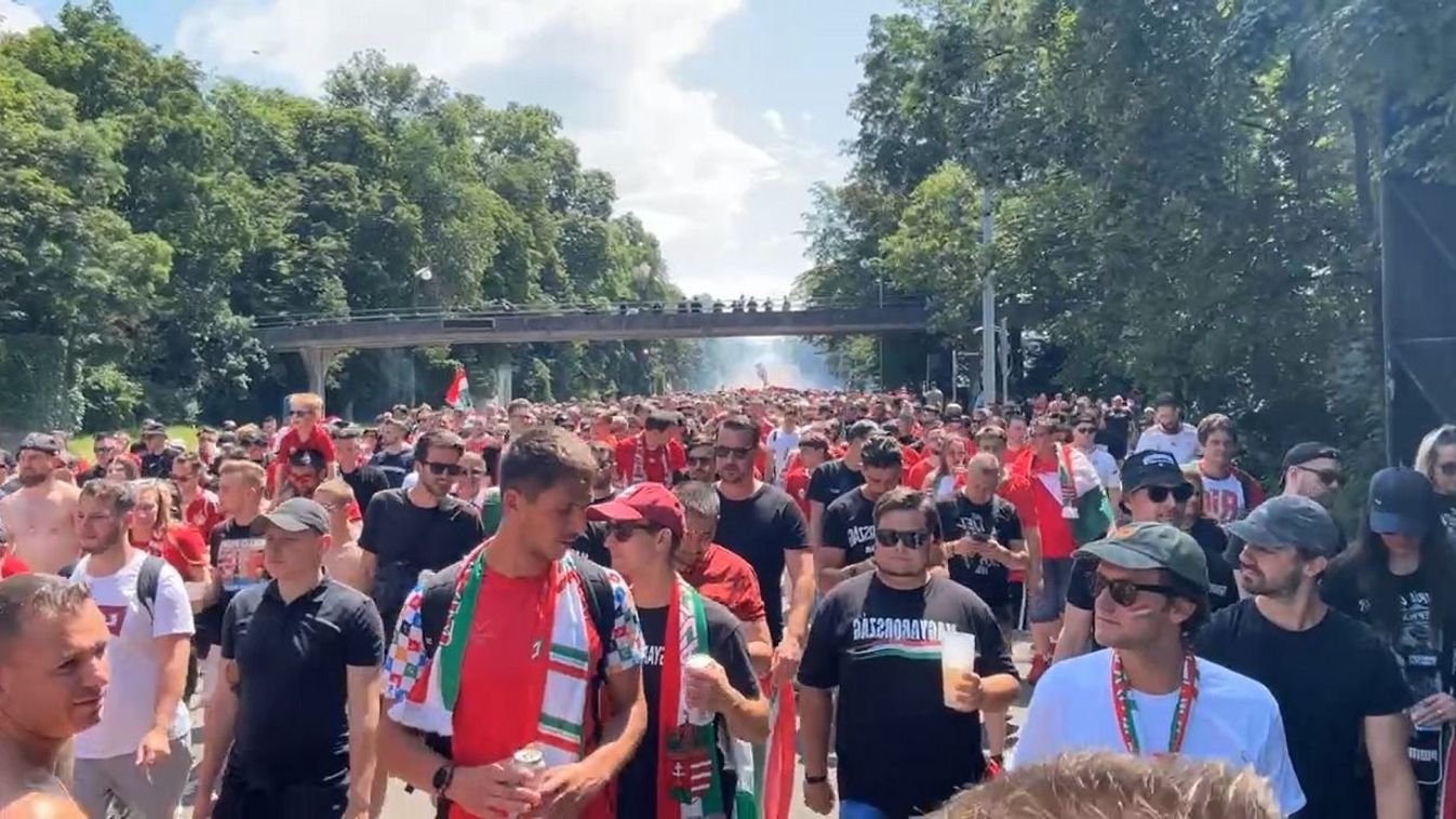 Több ezer magyar szurkoló vonult Stuttgartban a meccs helyszínére (videó)
