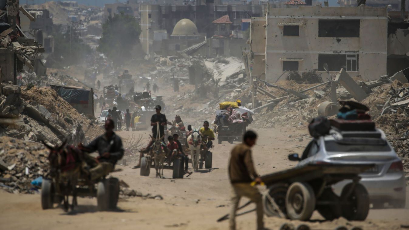 Ezrek menekülnek otthonukból, a Gázai övezet déli részét bombázták az izraeli erők