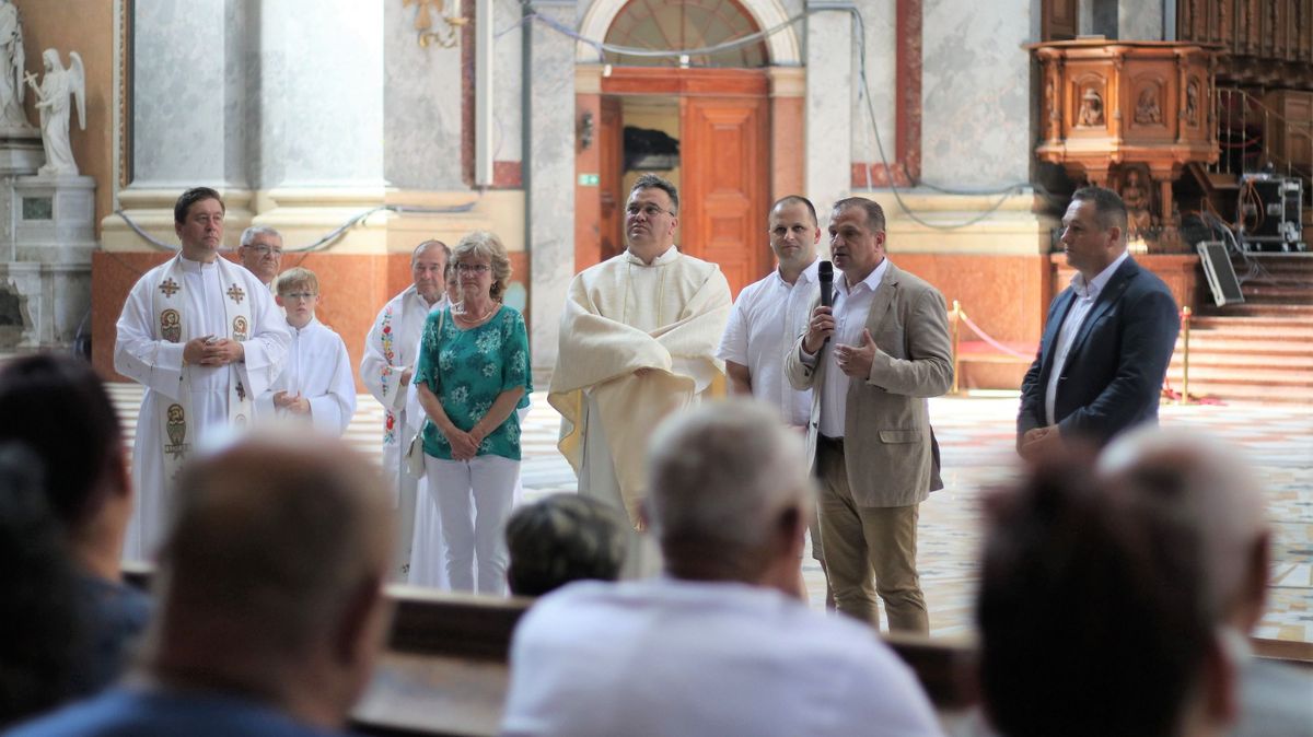 Kirándulással erősítették az anyaországhoz való tartozásukat. Népszerű tábor keretében Esztergomban töltöttek el egy napot a felvidéki magyar családok.