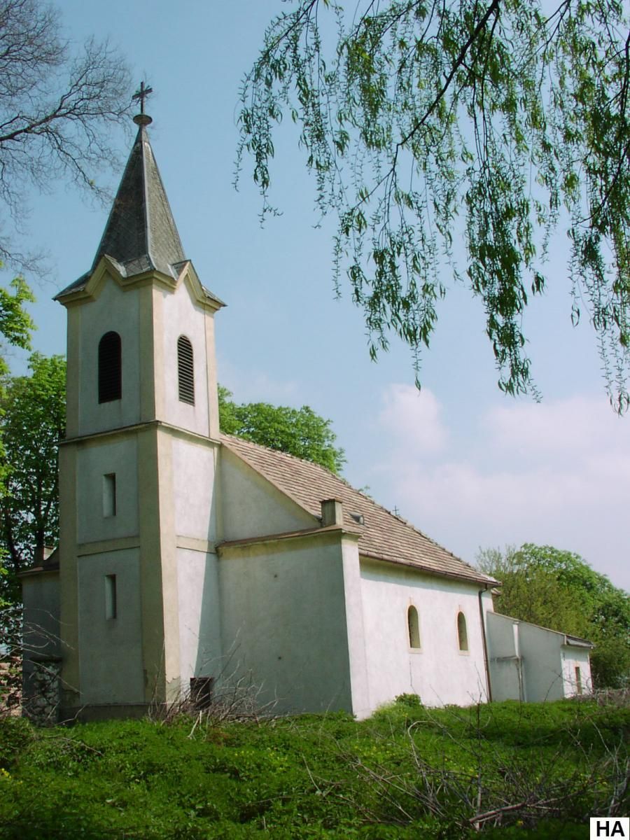 Bakonybánk Szent Bertalan Templom