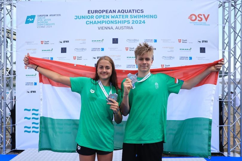 Bartalos Anna és Huszti Márton a bécsi junior nyílt vízi úszó Eb-n ezüstérmes lett 5 kilométeren