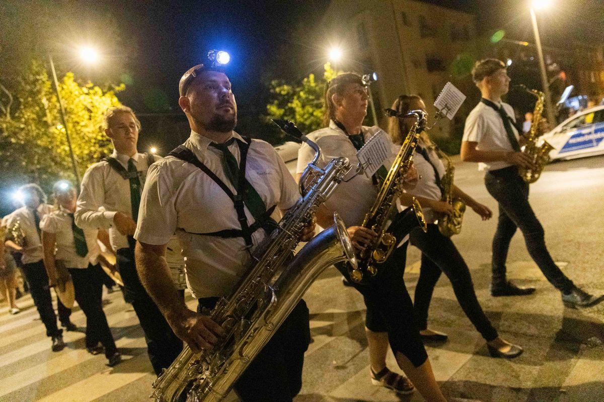 Mécseses felvonulás Oroszlányban