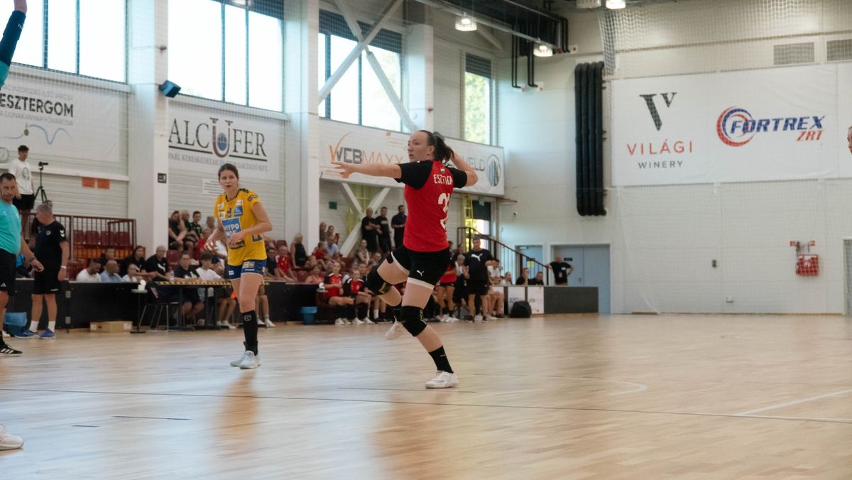 Az Esztergom Handball a Hypo NÖ ellen vívott felkészülési meccsen