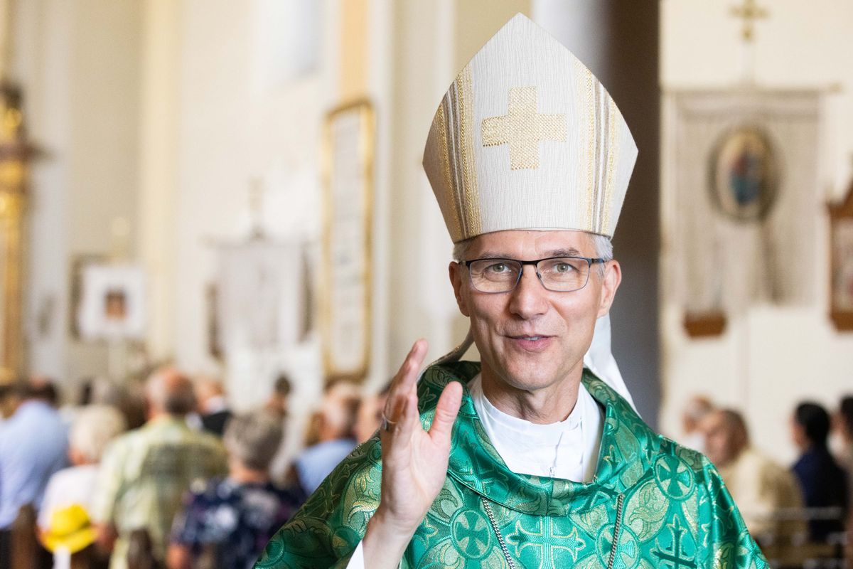 Dr. Martos Levente Balázs, az Esztergom-Budapesti Főegyházmegye segédpüspöke celebrálta az ünnepi szentmisét.