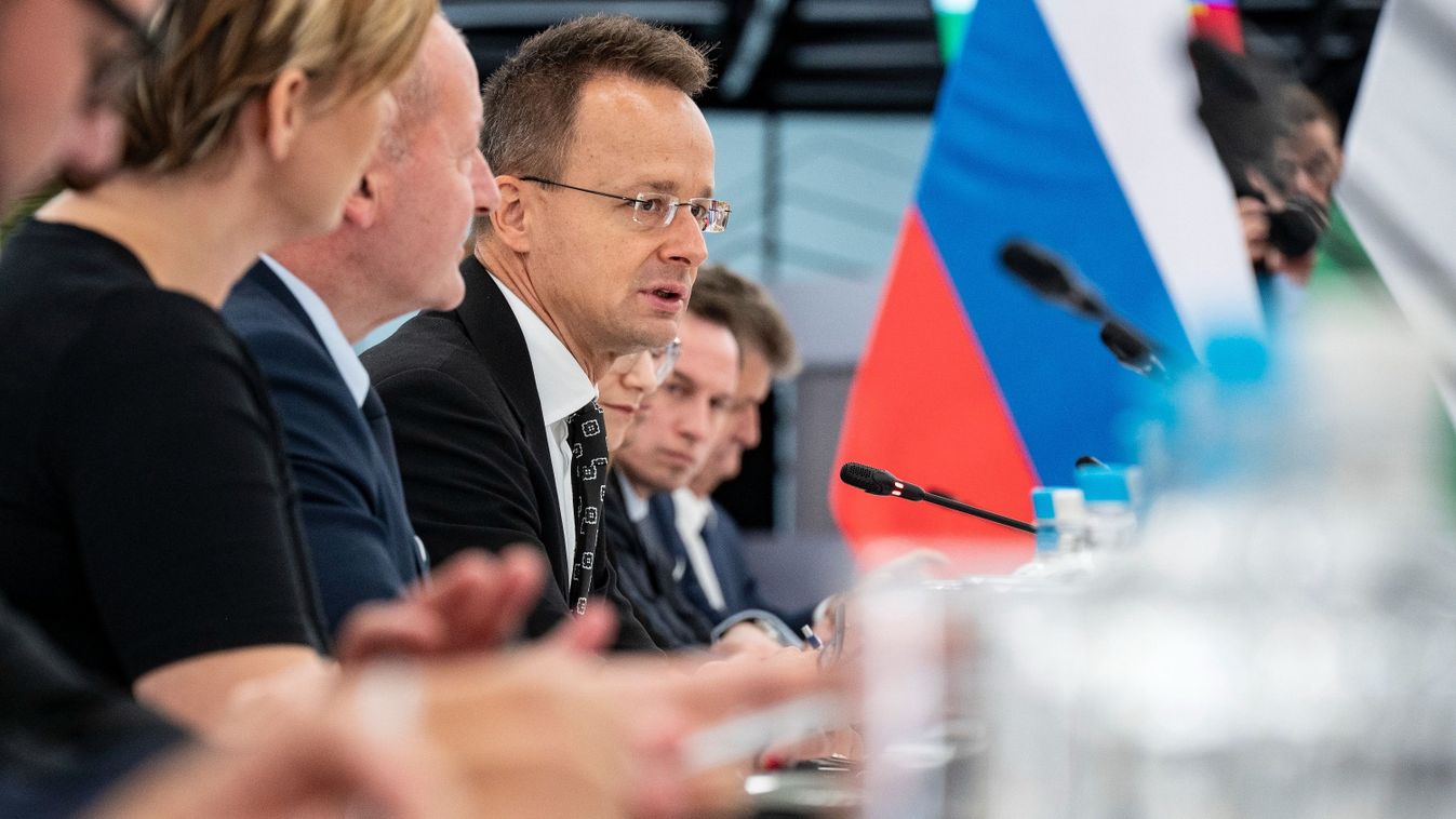 Szijjártó: fontos nemzeti érdek a magyar–orosz gazdasági együttműködés fejlesztése (videó)