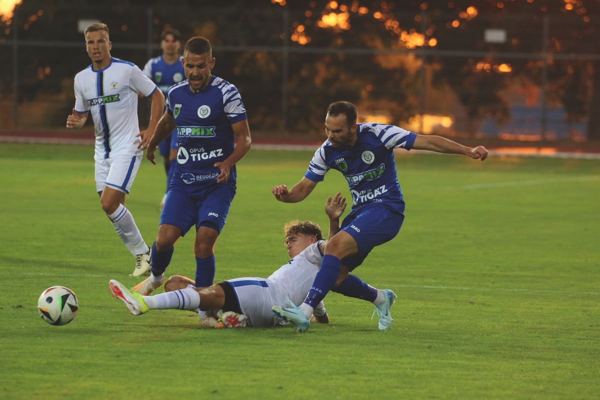 Opus Tigáz Tatabánya - Szeged-Csanád Grosics Akadémia NBII. foci mérk?zés (1)