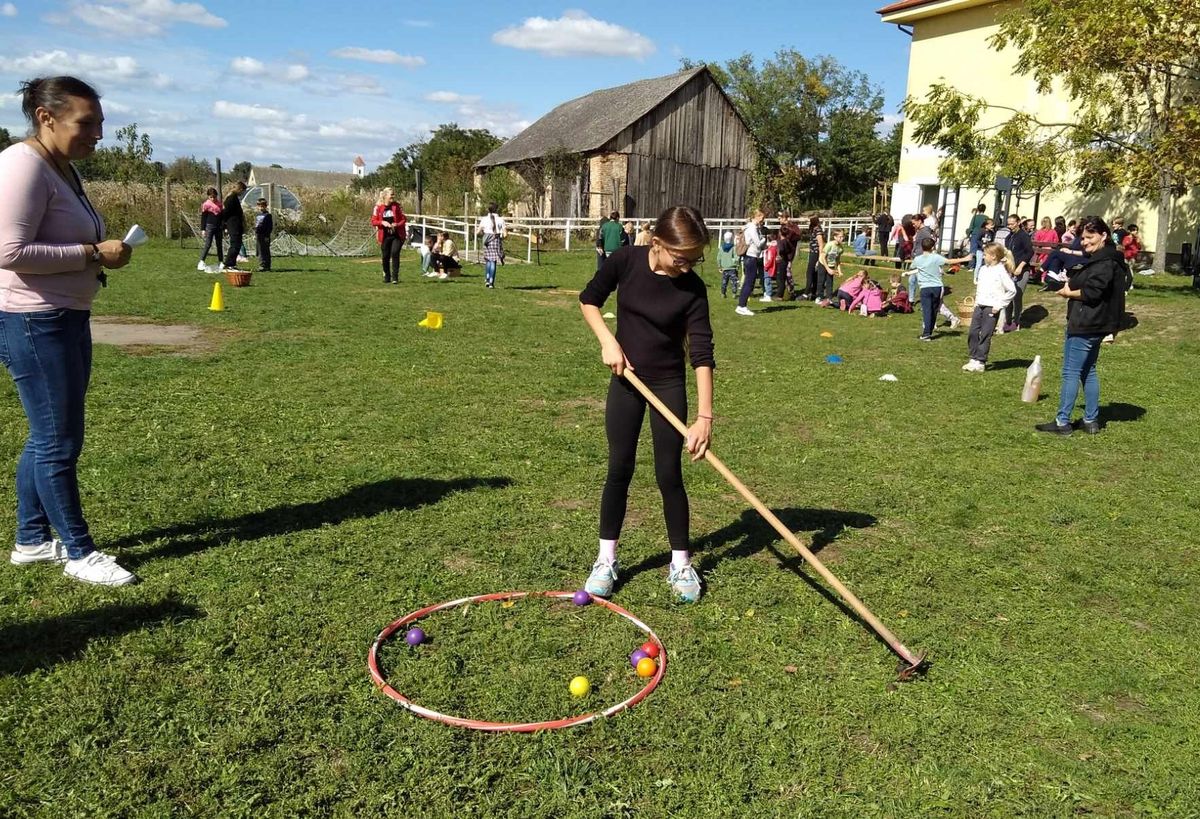 Játékos feladatokkal ünnepelt az iskola