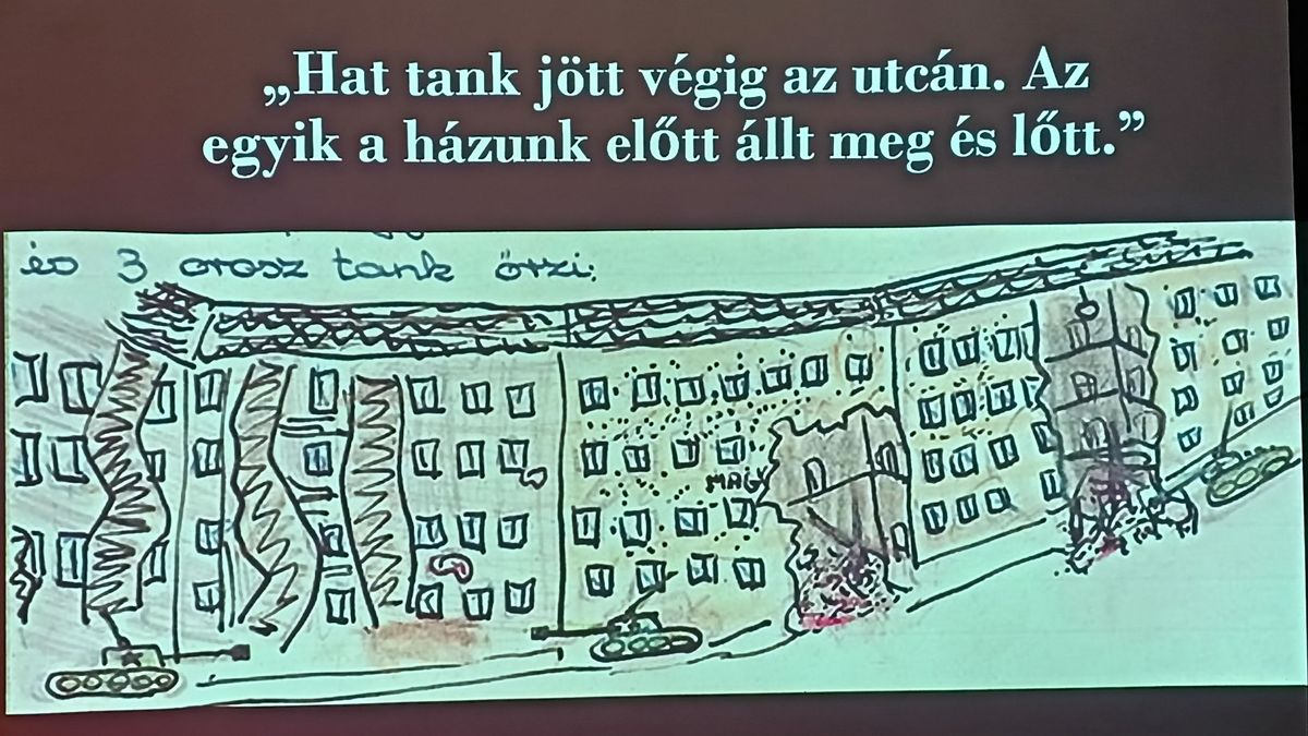 Az előadás alatt a vetítővásznon is megjelentek az 1956-os naplóbejegyzések és a rajzok