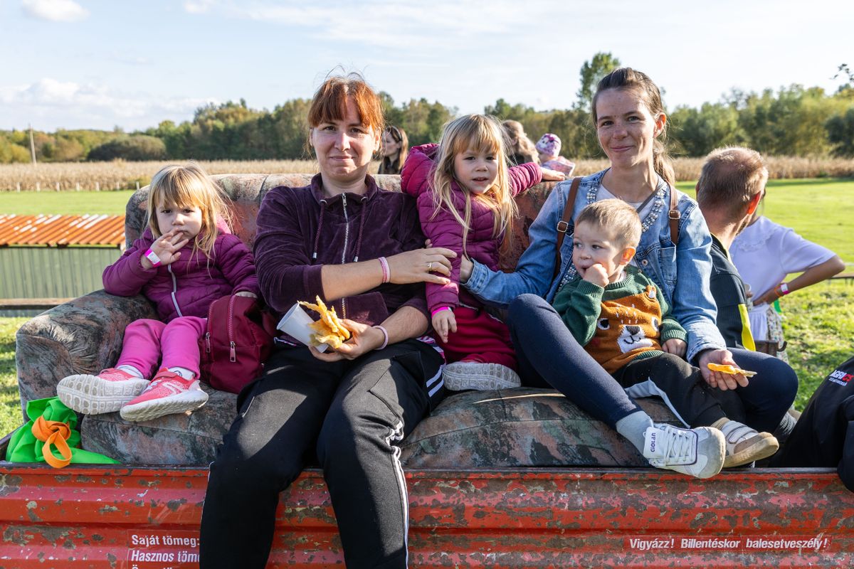 Irigylésre méltó kényelmes megoldás a kanapén utazás