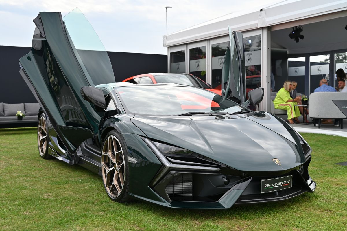 Lamborghini Revuelto, Szoboszlai Dominik