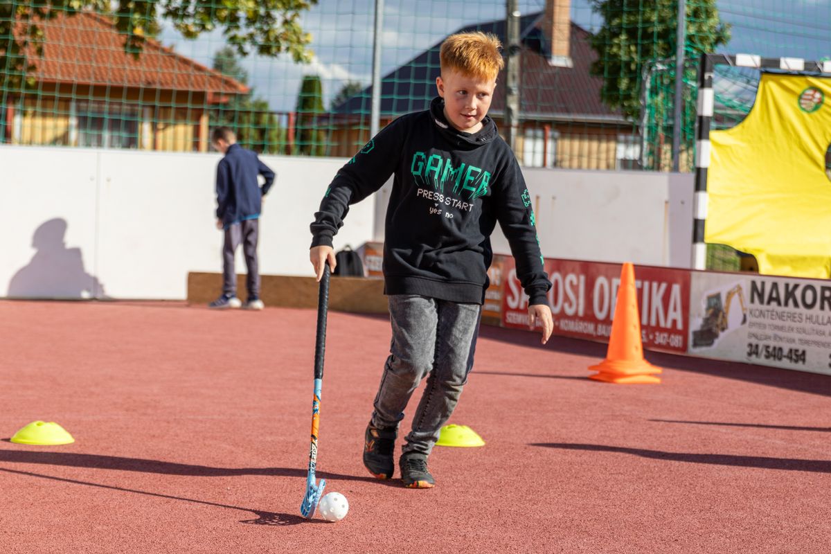 A diáksportfesztivál alkalmával floorballozni is lehetett