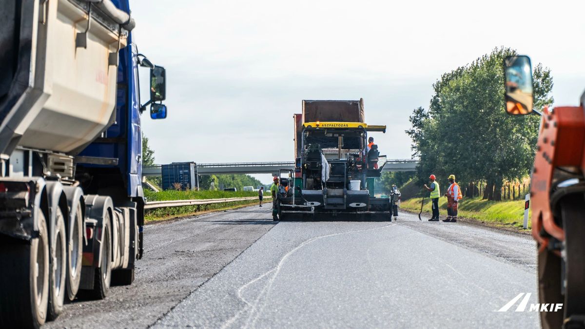 Jövőre indul az M1-es autópálya  három sávosra bővítése