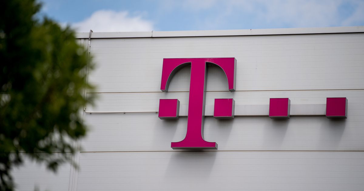 Eladta a Magyar Telekom a VidaNet-et. Az ügylet többek között naszályi és tatai családok internet hozzáférését is érinti. A Telekom szerint várhatóan már tavasszal lezárulhat az adás-vétel.