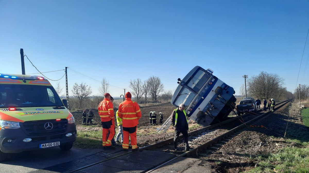 A halálos vonatbaleset során a szerelvény ki is siklott
