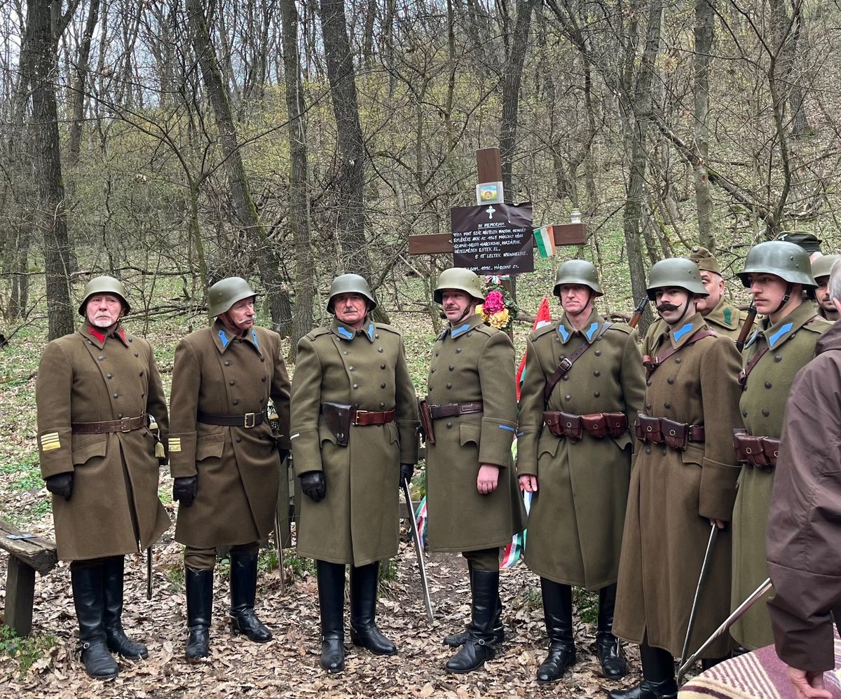 száz katona emléktúra