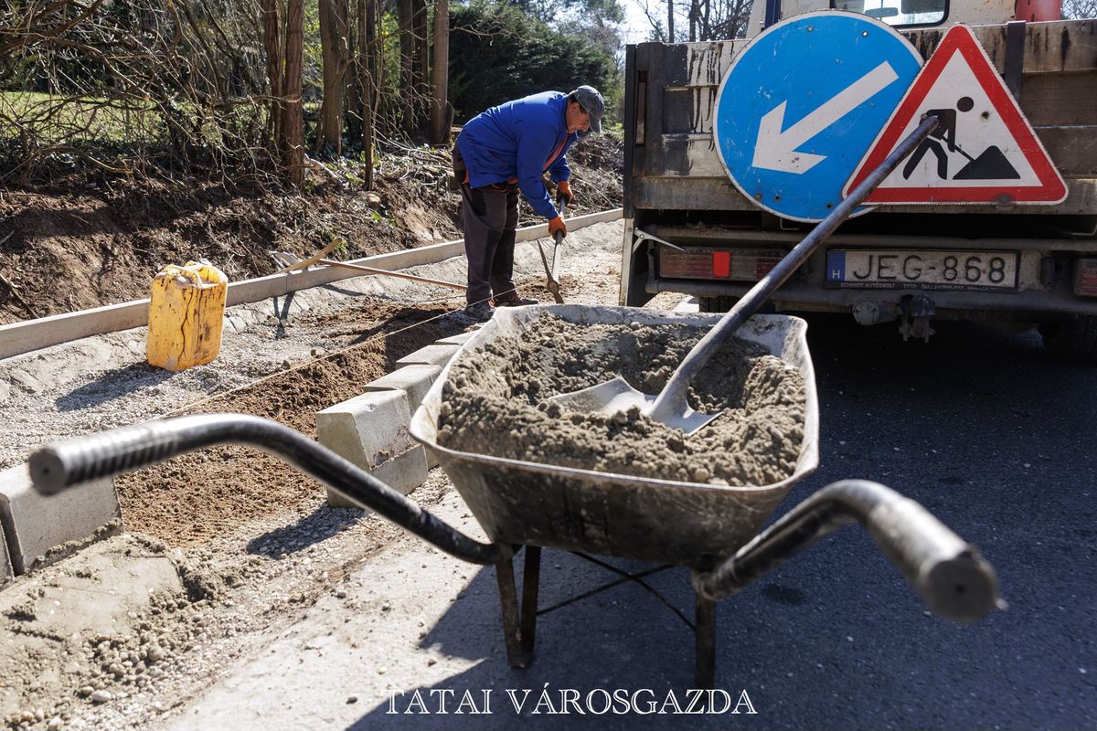 Változik a tömegközlekedés Tatán. Új buszmegálló épül és új menetrend is lesz.