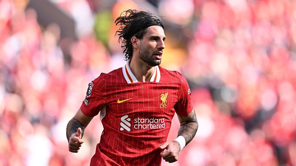 A Liverpool Tottenham elleni sikerével bebiztosította 20. bajnoki címét a Premier League-ben. Szoboszlai Dominik két gólpasszal vette ki a részét a Liverpool bajnokavatásából.