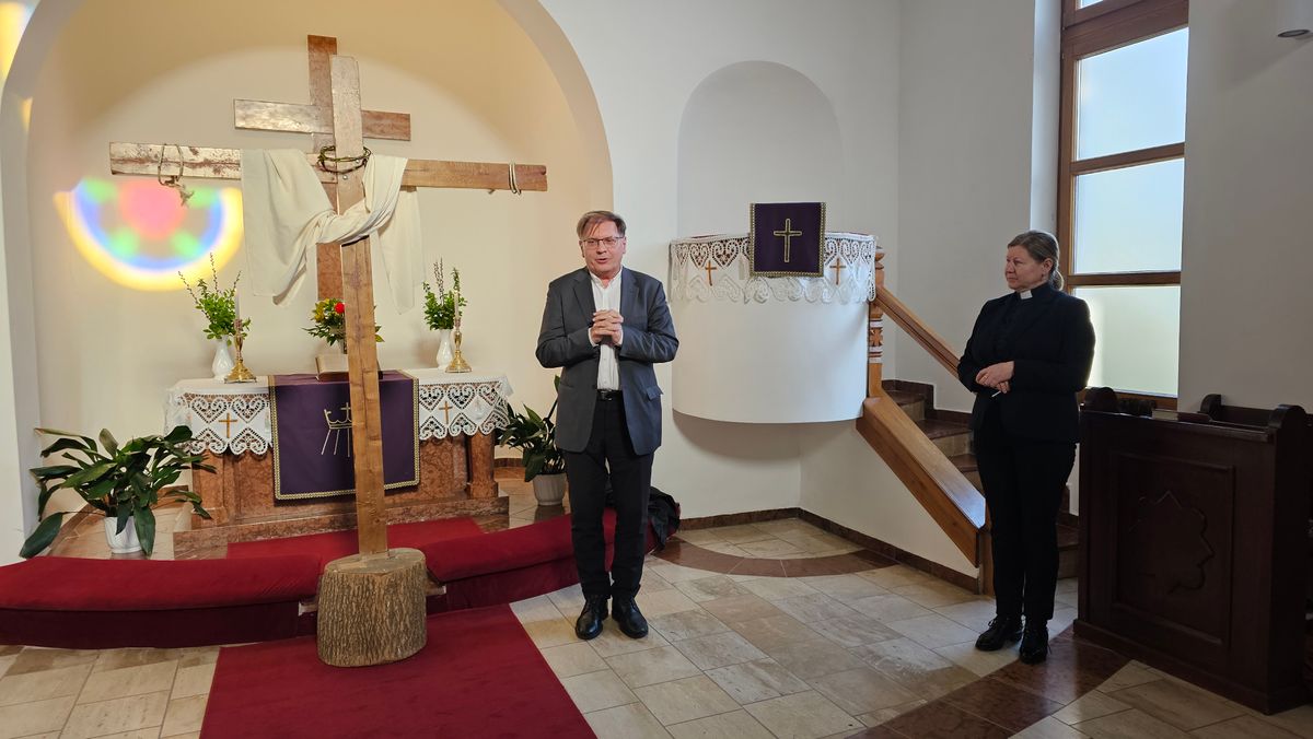 Tegnap az esztergomi gyülekezetben előadott passiójáték után Fabiny Tamás evangélikus püspök mondott rövid beszédet.
