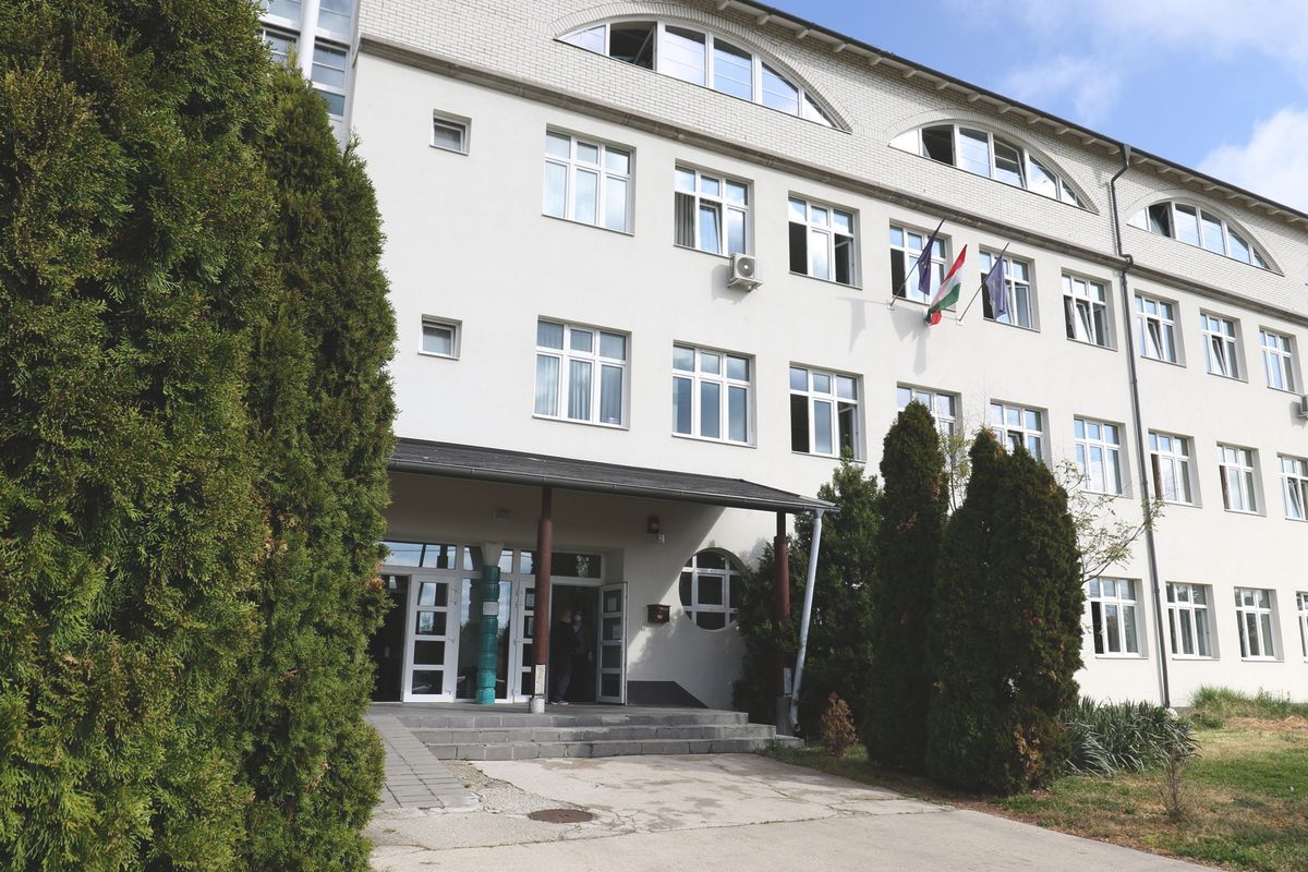 Tanulmányi ösztöndíjat kapnak az oroszlányi diákok