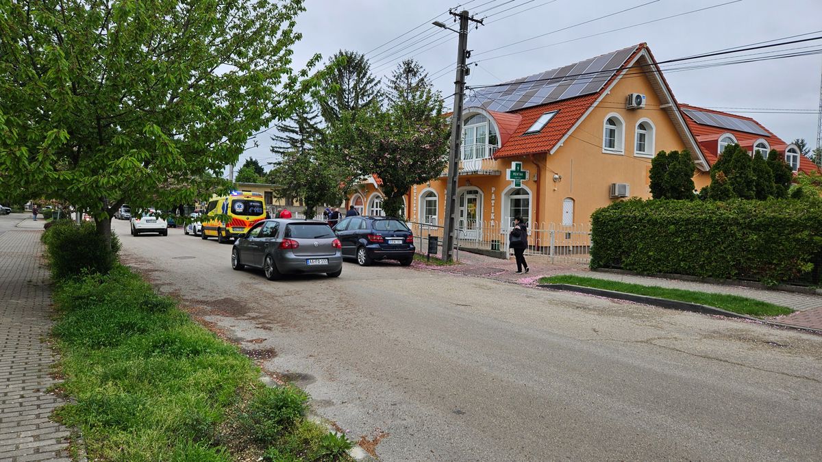 Sikeres újraélesztést követően mentőhelikopter szállította kórházba a férfit