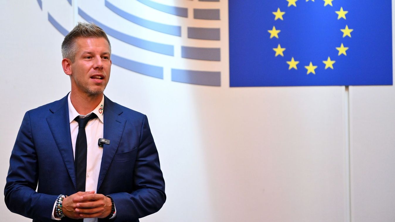Magyar Péter egy összevágott Orbán Viktor-beszéddel próbálja megtéveszteni a közvéleményt