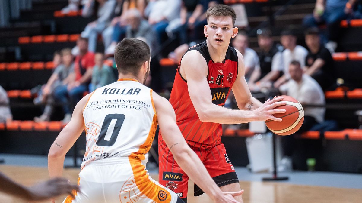 MVM-OSE Lions: 89-74-es vereség az NKA Universitas Pécs vendégeként az élvonalbeli férfi kosárlabda-bajnokság alsóházi rájátszásának 3. fordulójában