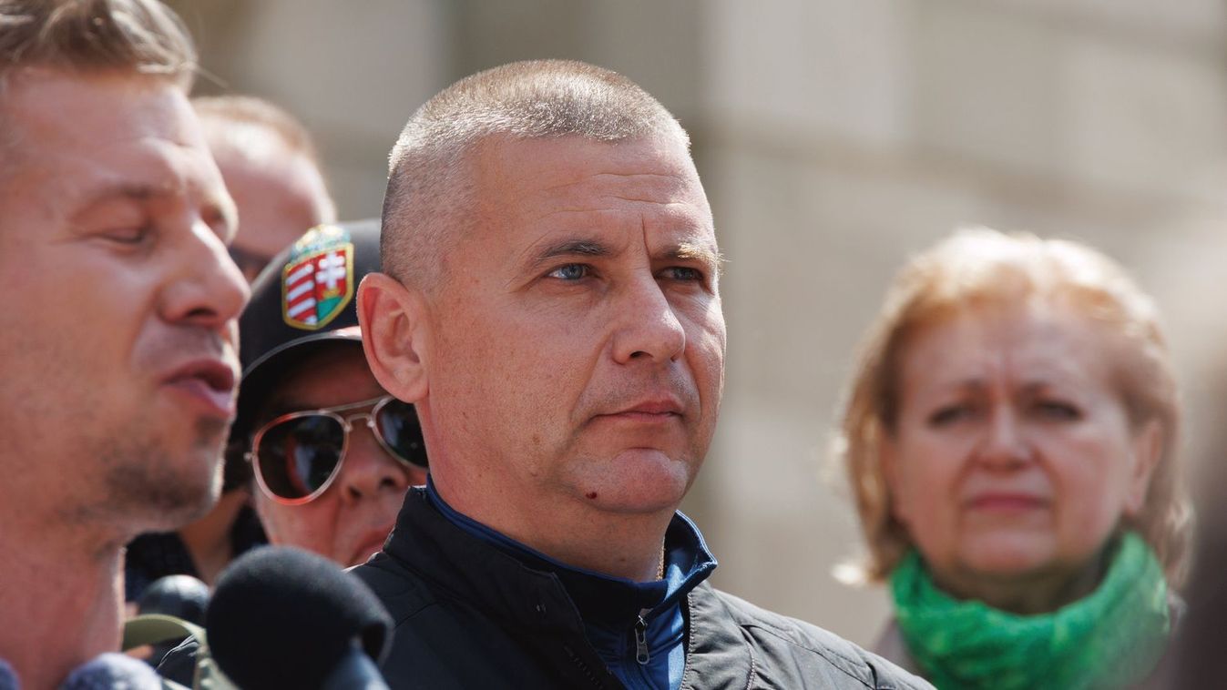 Ukrán kémbotrány: nyakig ül benne, mégis mélyen hallgat az ellenzék