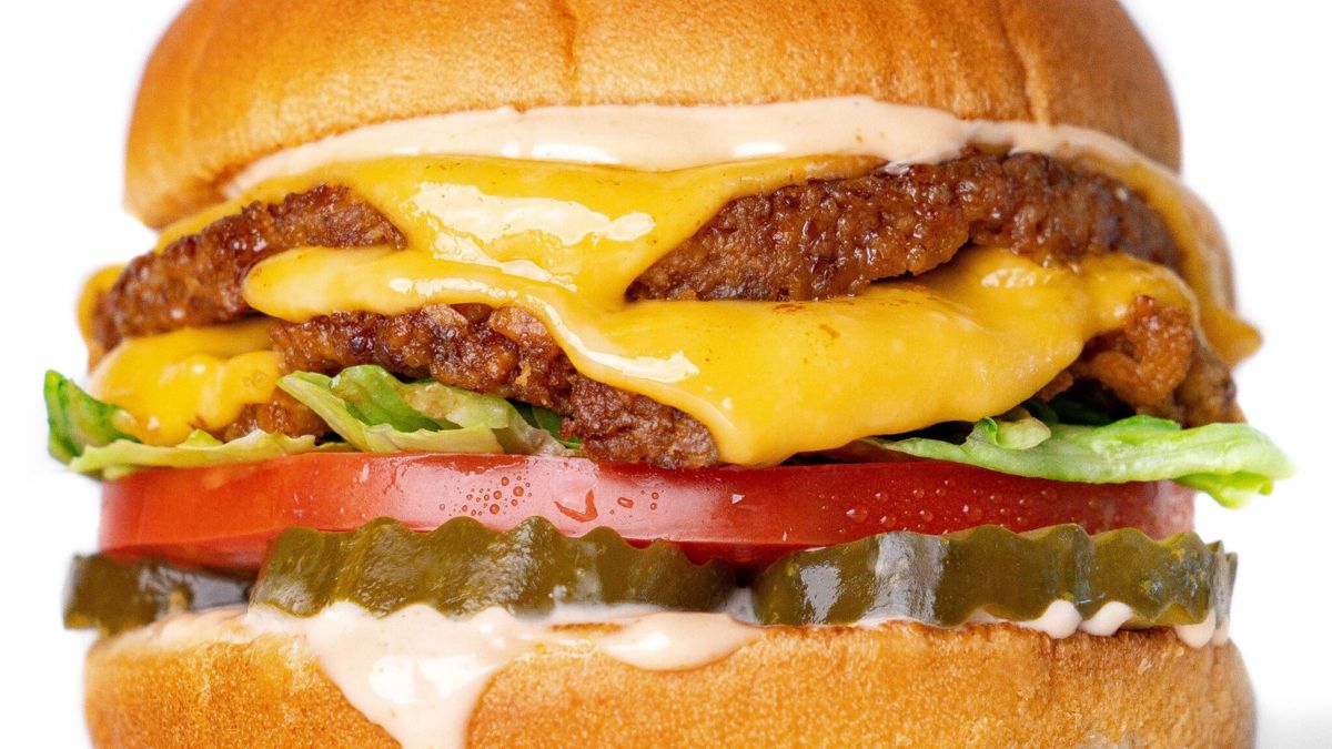 Delicious,Cheeseburger,,Mouthwatering,Double,Cheeseburger,,Fast,Food,Menu,,Double,Burger MrBeast egy lájkja most ingyen sajtburgert ér
