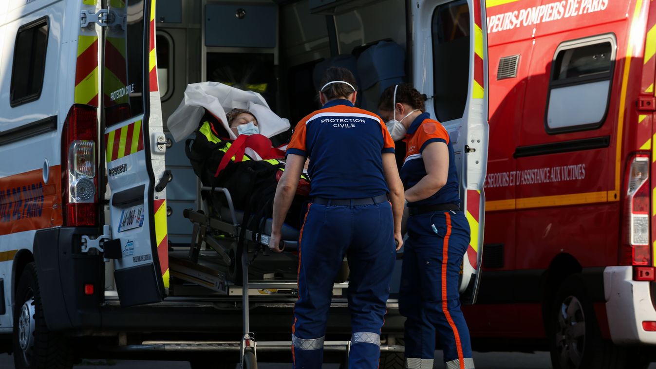Tucatnyian sérültek meg villámcsapás miatt egy állatkertben