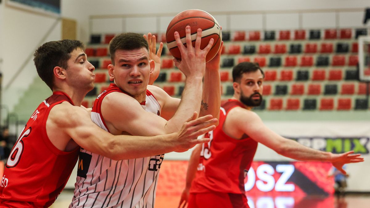 MVM-OSE Lions: 89-85-ös győzelem a PVSK-Veolia ellen az élvonalbeli férfi kosárlabda-bajnokság alsóházi rájátszásának 10., utolsó fordulójában