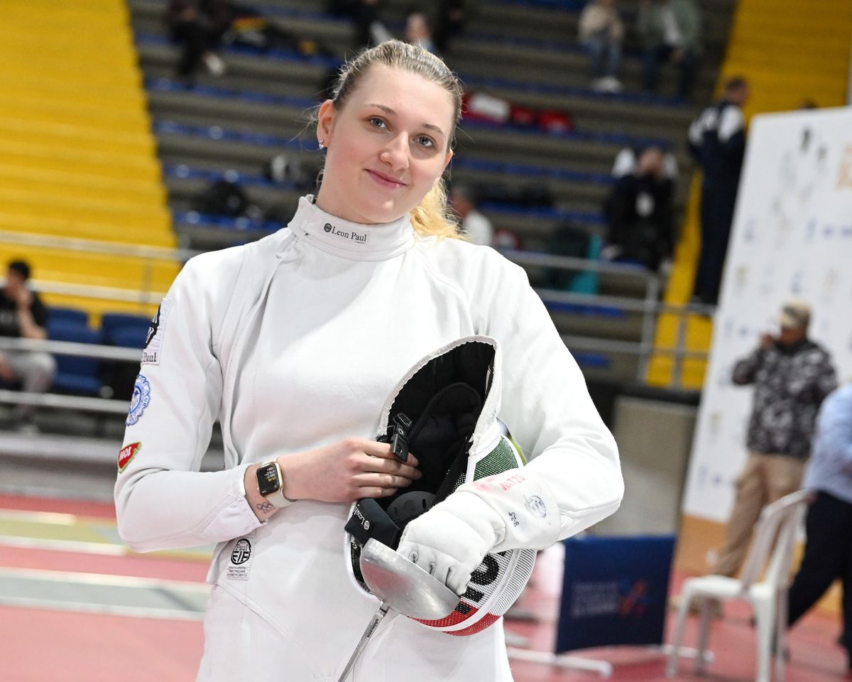 Hét magyar versenyzőnek szurkolhattunk Kolumbiában. Az olimpiai bronzérmes Muhari Eszter az ötödik helyen végzett a bogotai párbajtőrvívó Grand Prix-versenyen. A csapatban olimpiai bajnok Koch Máté kilencedik lett.