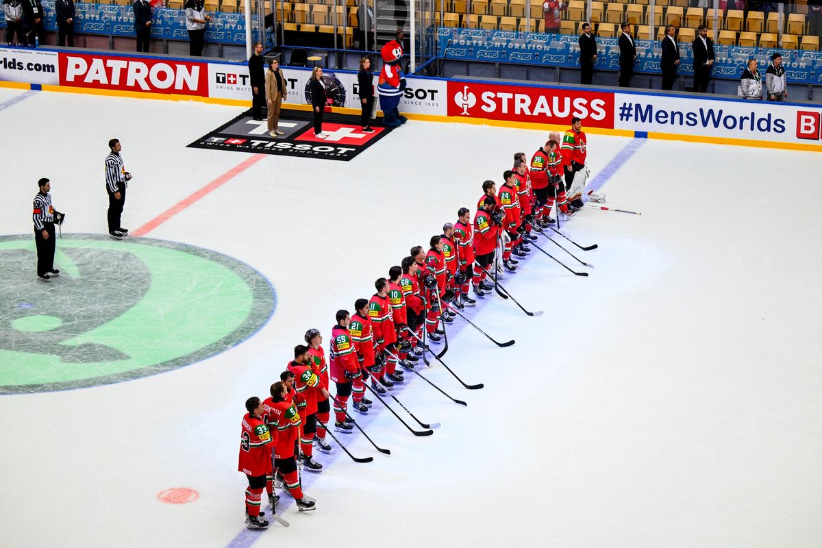 Sporttörténelmi szereplés Herningben. A magyar férfi jégkorong-válogatott némi svájci segítséggel - Kazahsztán legyőzésével - kvalifikálta magát a jövő évi elit jégkorong vb-re.