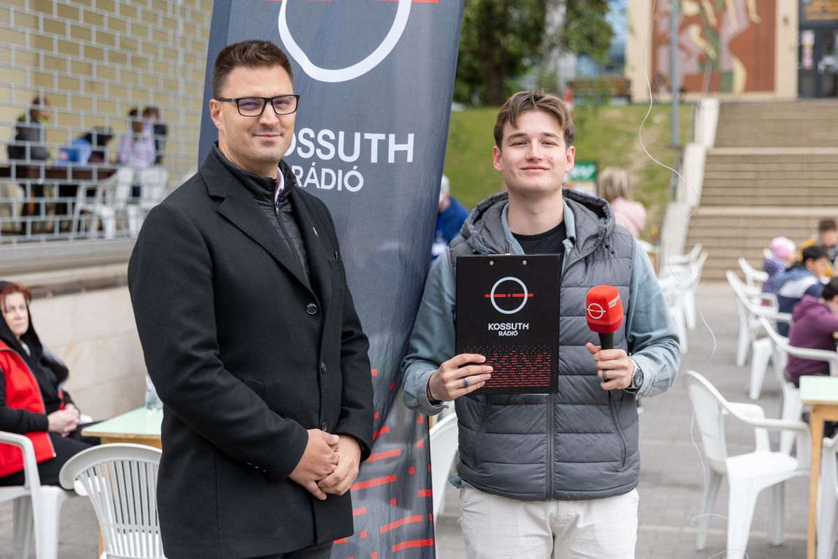 Oroszlányban járt a Kossuth rádió