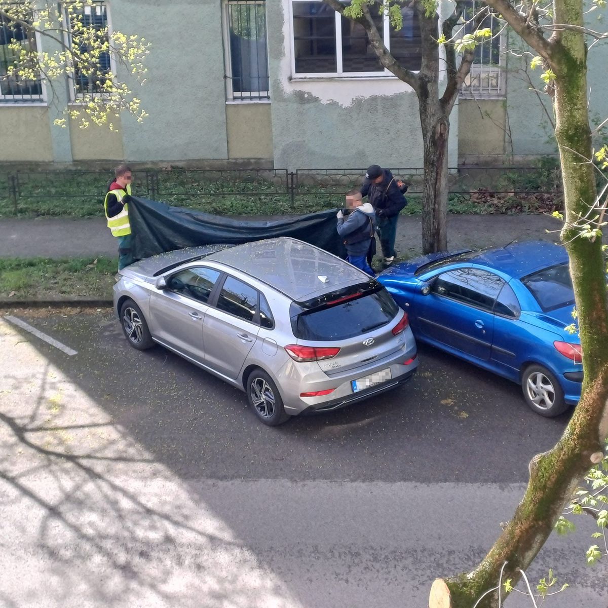 fűnyíró fűkasza kőfelverődés