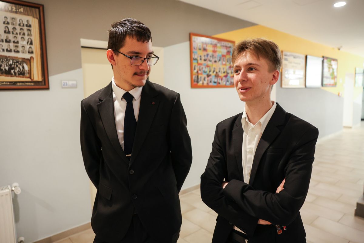 Tatabányán is lezajlott a nagy megmérettetés. A vizsgázókat és szüleiket kérdeztük az idei szóbeli érettségin szerzett tapasztalataikról.