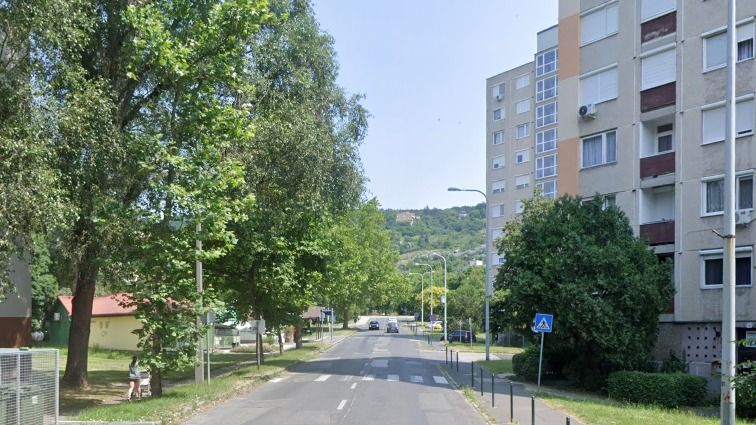 A város országos jogszabály módosítását kezdeményezi. A dohánybolt körüli problémák miatt az éjszakai szeszesital-árusítás tilalmát szeretnék elérni.