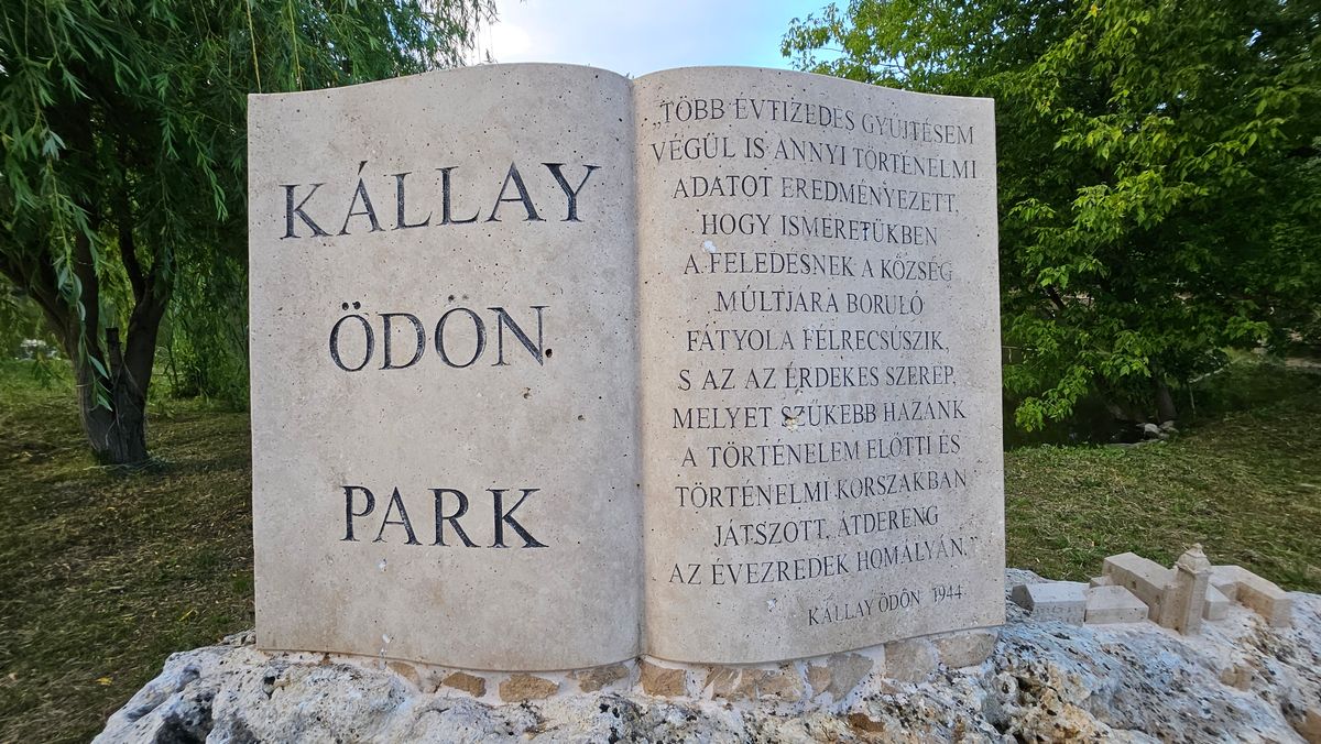 A Kállay Ödön tiszteletére állított emlékkövet 2009-ben avatták fel