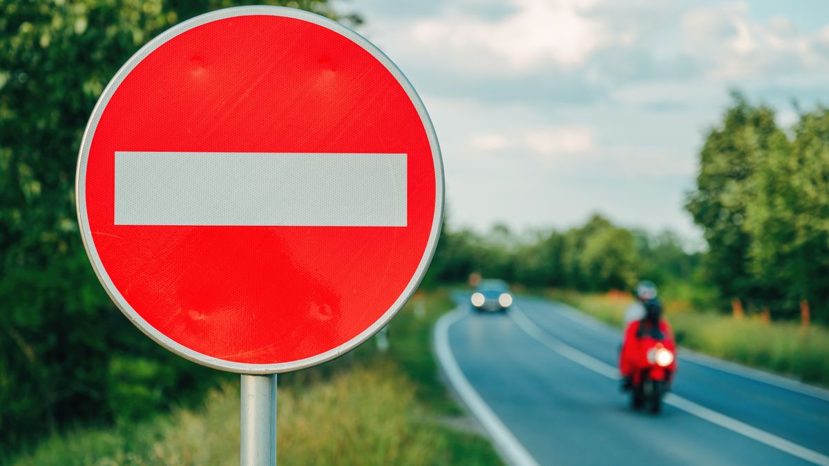 Ez a KRESZ-kvíz próbára teszi, mennyit tudsz a táblákról